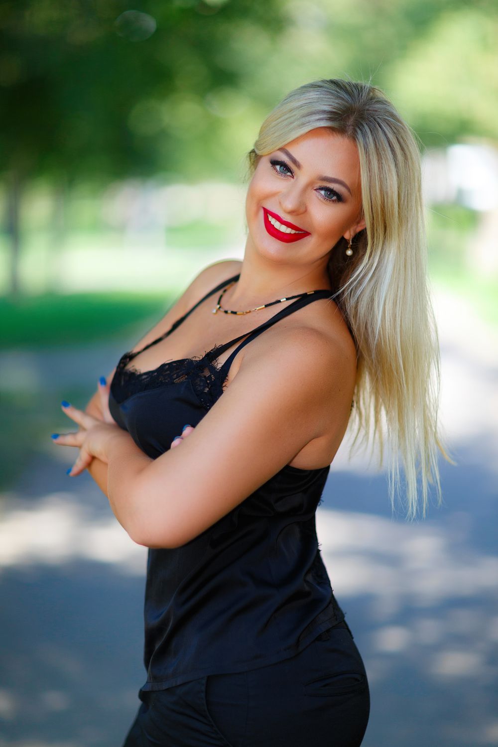 Julia  - , a 36-year-old Leo from Nikolaev