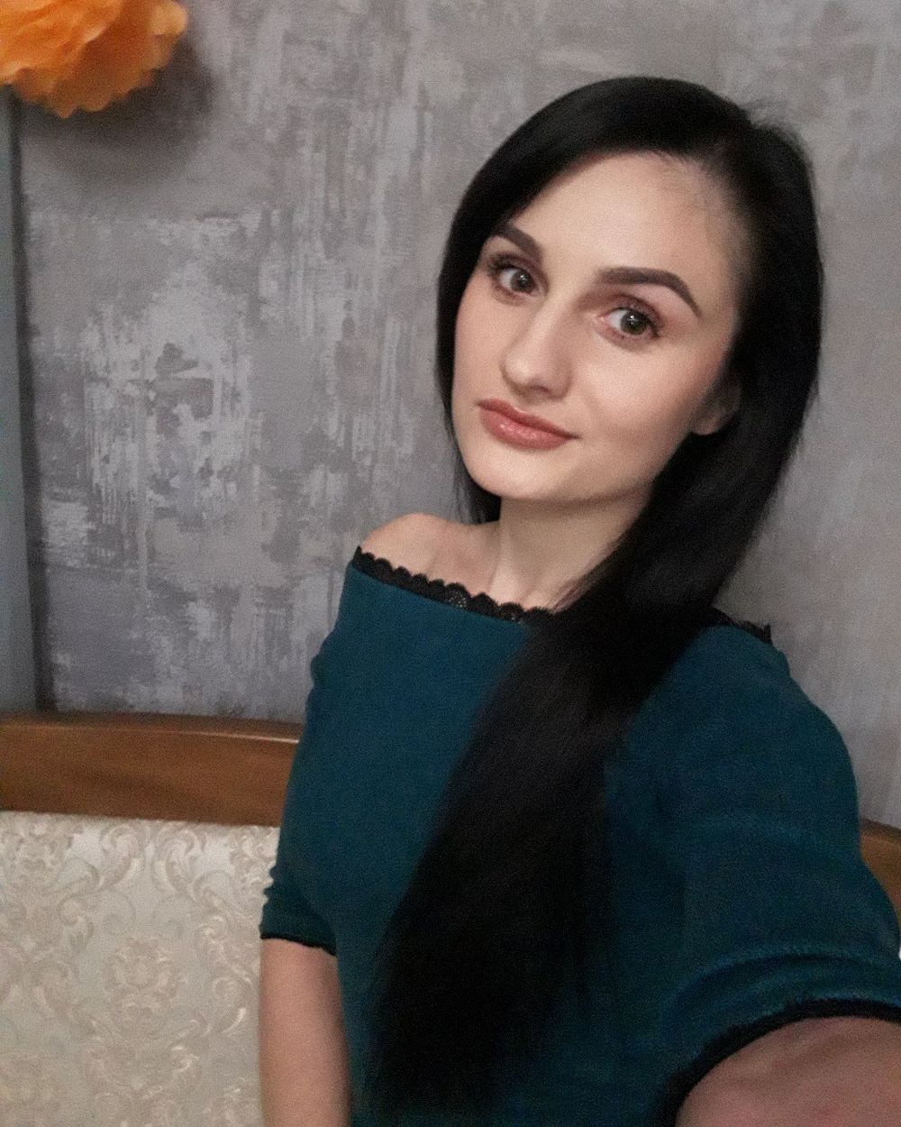 Angel Single, a 28-year-old Taurus from Odessa