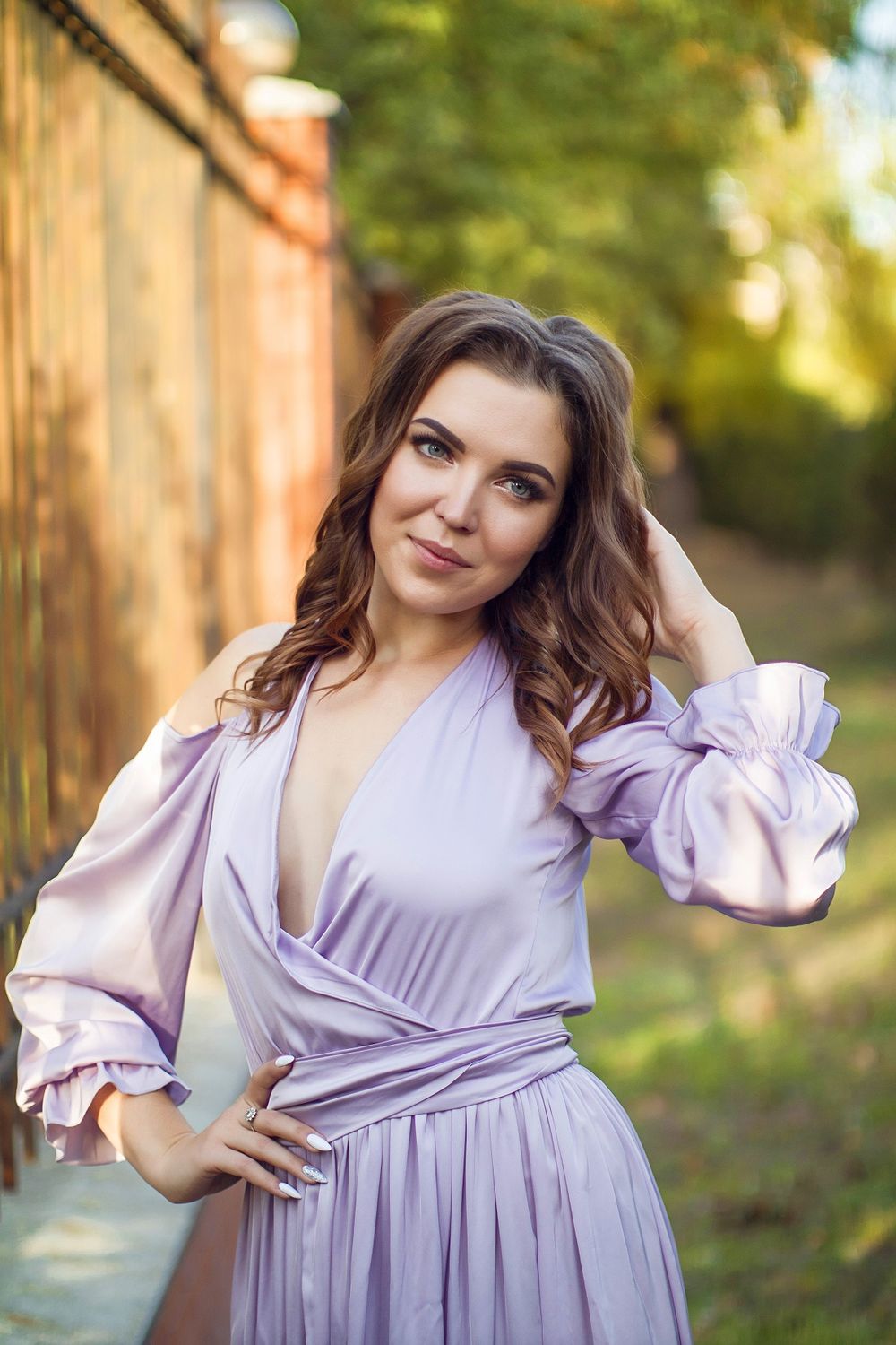 Elena Single, a 29-year-old Leo from Melitopol