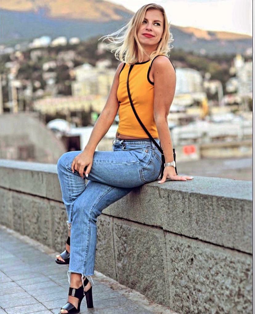 Love Single, a 36-year-old Taurus from Yalta