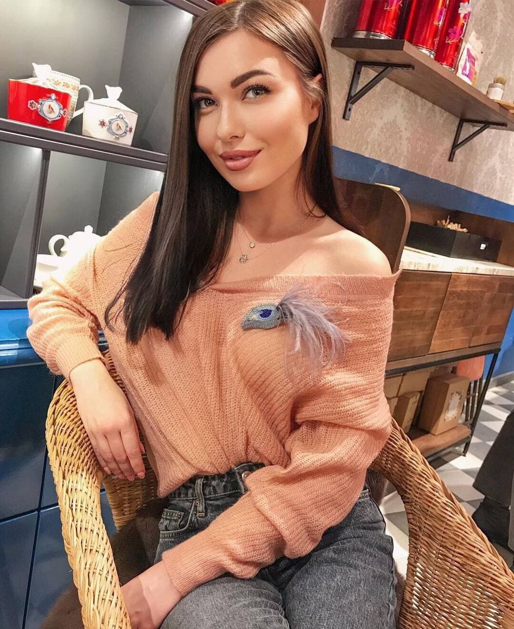 Yana Single, a 33-year-old Leo from Kiev