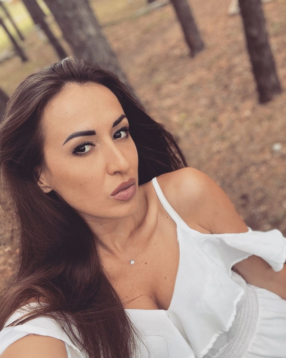 Yulia Single, a 35-year-old Gemini from Zaporozhye