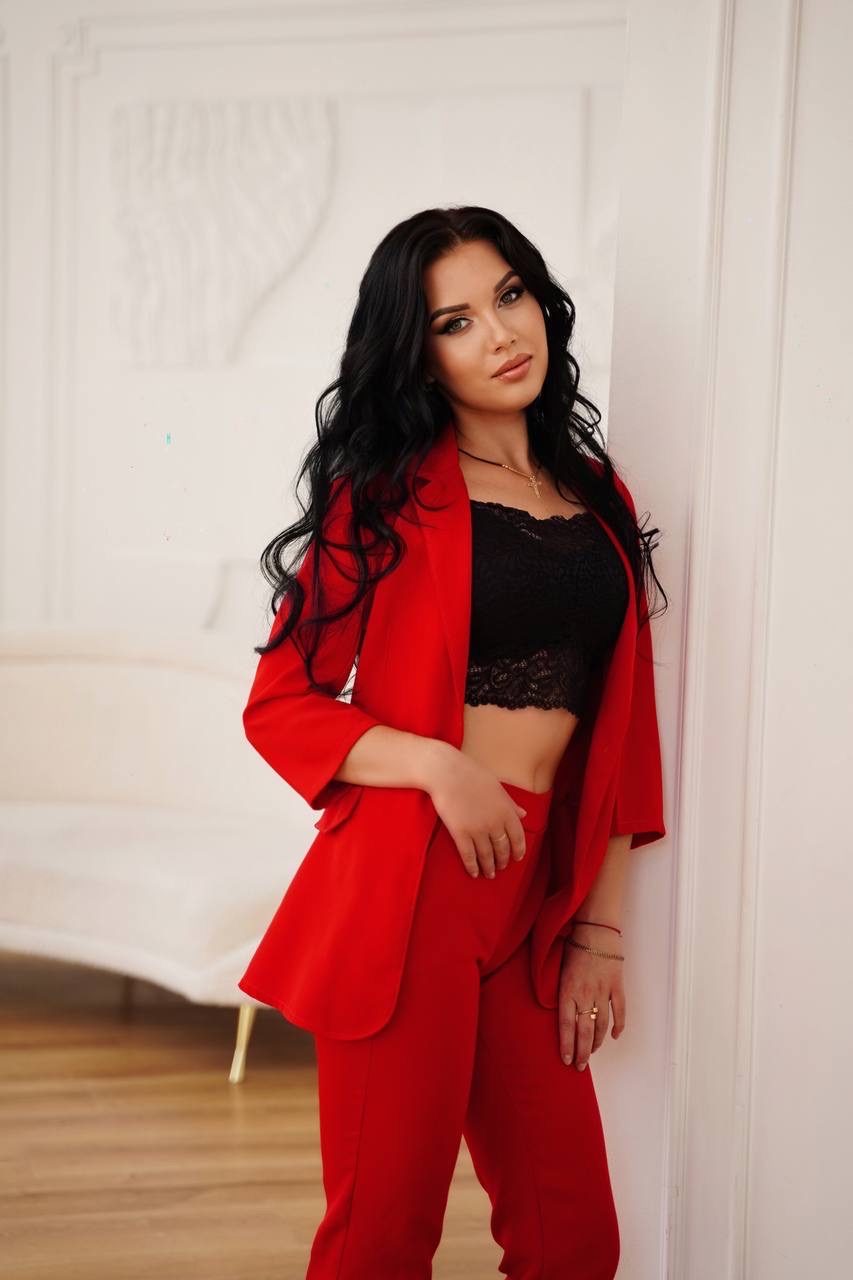 Evgeniya Single, a 27-year-old Aries from Kharkiv