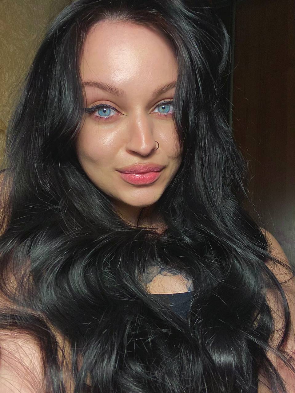 Baby Single, a 20-year-old Virgo from Kiev